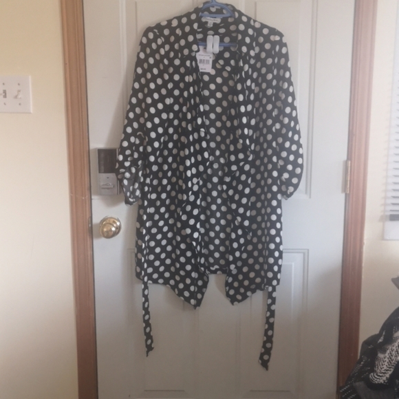 Sweater - Picture 1 of 1